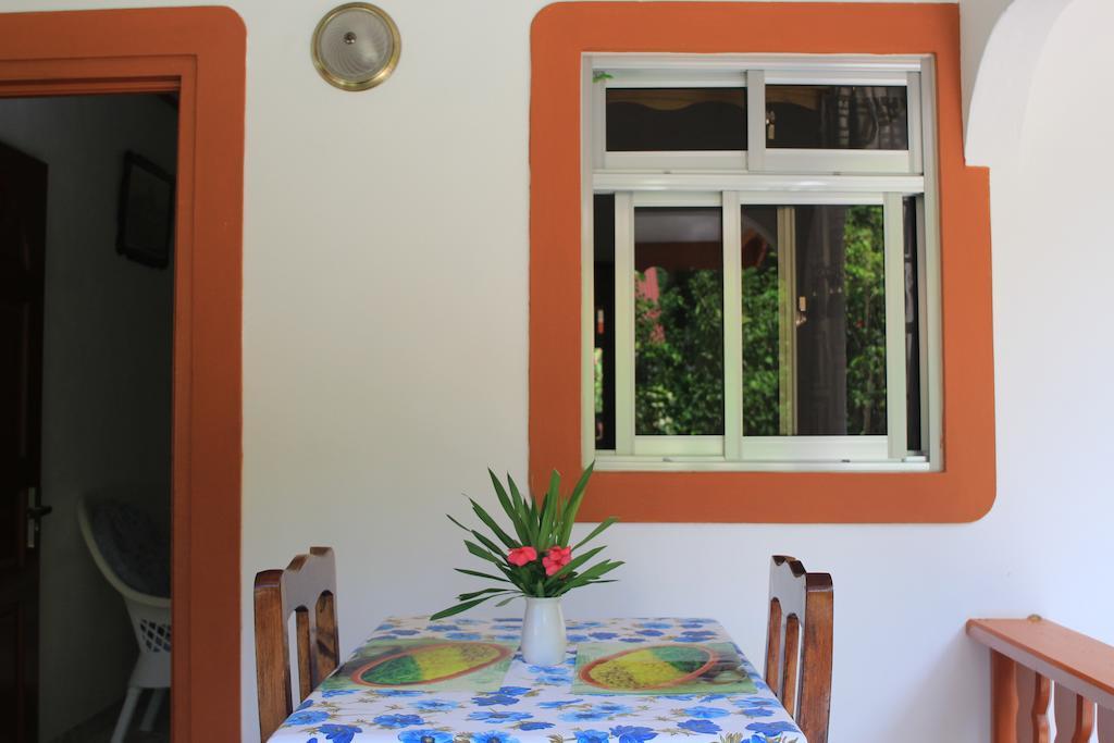 Veronic Self-Catering Guest House La Digue Ruang foto